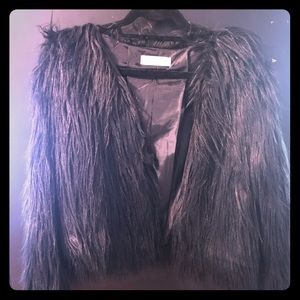 Faux fur black coat by Luxe Apothetique size M.